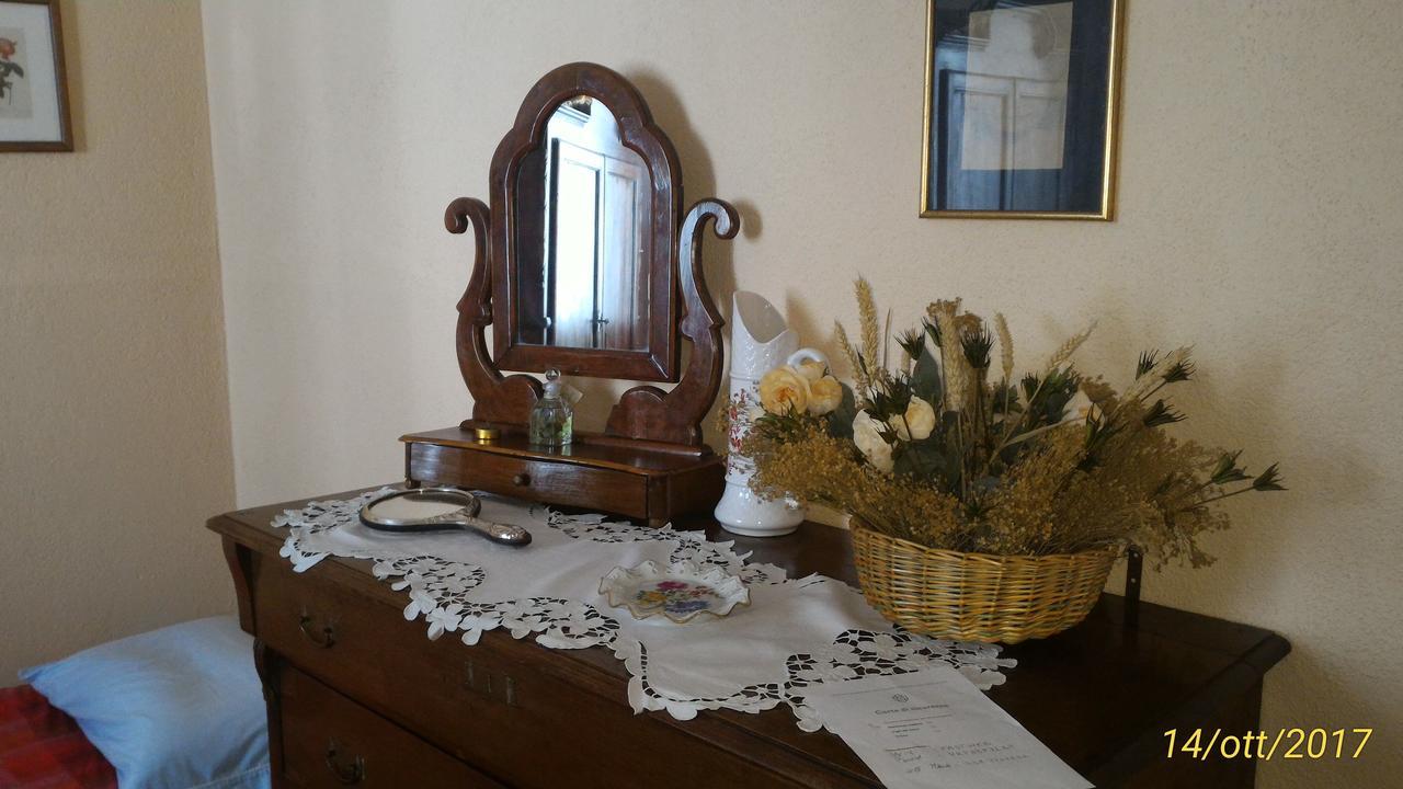 L'Ape In Corte Casa Di Campagna, Via Francigena Stanze E Colazione Vaccarizza Exterior foto